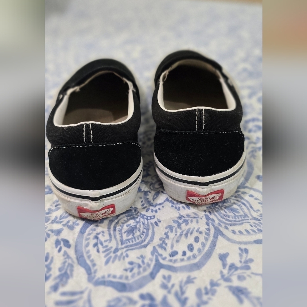 Vans Black Slip-On Loafers with Classic Design Suede Size 7 Man - Picture 4 of 8